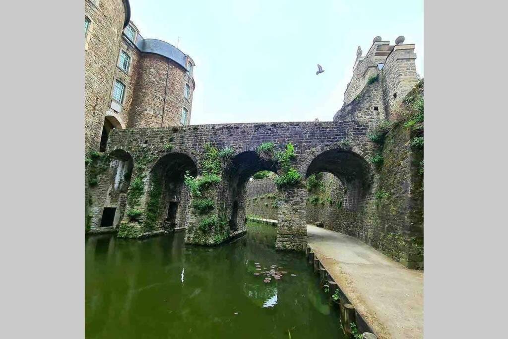 La Mansarde - Au Coeur De La Vieille Ville Boulogne-sur-Mer Exterior foto